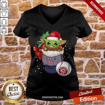 Awesome Cincinnati Reds Christmas Baby Yoda Star Wars Funny Happy Mlb V-neck-Design By Proposetees.com