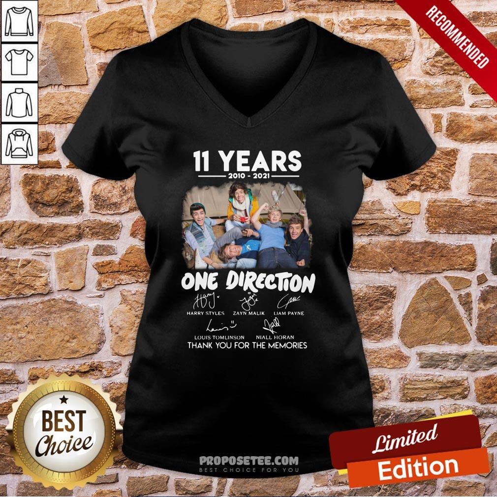 11 Years 2010 2021 One Direction Thank You For The Memories Signature V-neck 11 Years 2010 2021 One Direction Thank You For The Memories Signature V-neck