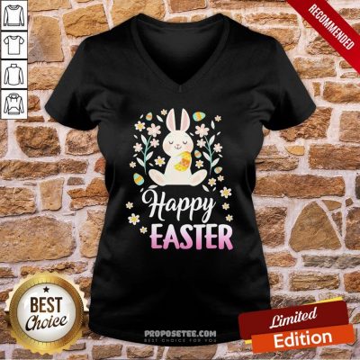 Cute Rabbit Happy Easter 2021 V-neck